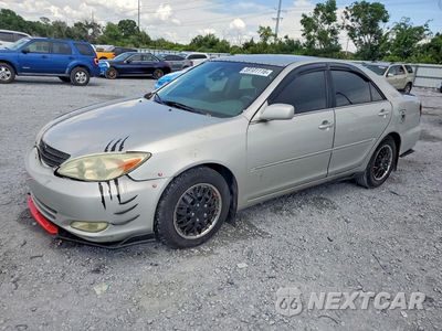 2004 TOYOTA CAMRY XLE 4T1BE32K44U828668 - główne zdjęcie licytacji z USA - miniatura