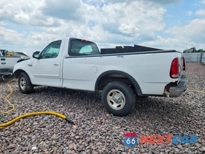 Drugie zdjęcie samochodu z przodu: 2000 FORD F150 XLT VIN:1FTZF1723YNB36303 - miniatura
