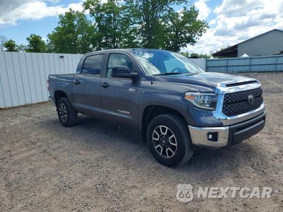 Czwarte zdjęcie samochodu z boku: 2018 TOYOTA TUNDRA CREWMAX SR5 VIN:5TFDY5F19JX685079 - miniatura