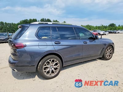 Trzecie zdjęcie samochodu z tyłu: 2021 BMW X7 XDRIVE40I VIN:5UXCW2C0XM9E68517 - miniatura