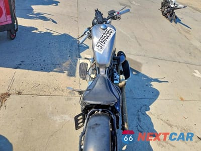 Zdjęcie 6 z 9 samochodu: 2007 YAMAHA XVS1100 VIN:JYAVP11Y57A010194 - miniatura