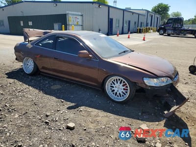 Czwarte zdjęcie samochodu z boku: 1998 HONDA ACCORD EX VIN:1HGCG3159WA012107 - miniatura