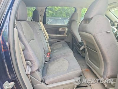 Zdjęcie 21 z 26 samochodu: 2011 CHEVROLET TRAVERSE LS VIN:1GNKVFED4BJ412841 - miniatura