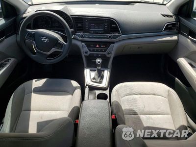 Zdjęcie 8 z 13 samochodu: 2018 HYUNDAI ELANTRA SE VIN:5NPD74LF8JH352249 - miniatura