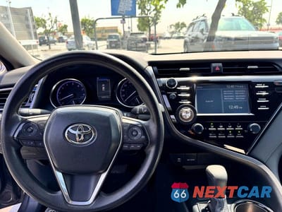 Zdjęcie 9 z 10 samochodu: 2019 TOYOTA CAMRY LE VIN:4T1B11HK2KU212309 - miniatura