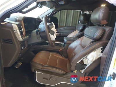 Zdjęcie 7 z 12 samochodu: 2024 FORD F350 SUPER DUTY VIN:1FT8W3DM5REE03374 - miniatura