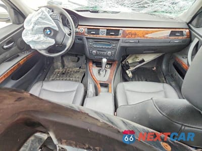 Zdjęcie 8 z 12 samochodu: 2006 BMW 330 XI VIN:WBAVD33546KV59919 - miniatura