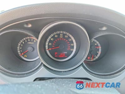 Zdjęcie 9 z 12 samochodu: 2010 KIA OPTIMA LX VIN:KNAGG4A82A5427042 - miniatura