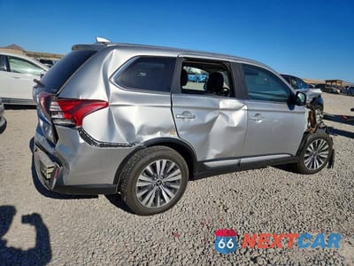 Trzecie zdjęcie samochodu z tyłu: 2020 MITSUBISHI OUTLANDER SE VIN:JA4AZ3A3XLZ024532 - miniatura