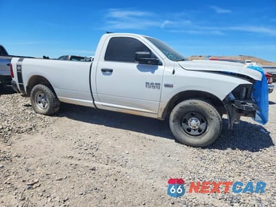 Czwarte zdjęcie samochodu z boku: 2016 RAM 1500 ST VIN:3C6JR7DT0GG202101 - miniatura