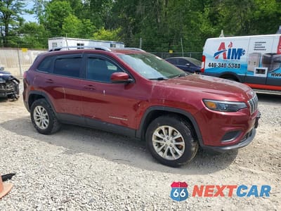 Czwarte zdjęcie samochodu z boku: 2020 JEEP CHEROKEE LATITUDE VIN:1C4PJMCB3LD611878 - miniatura