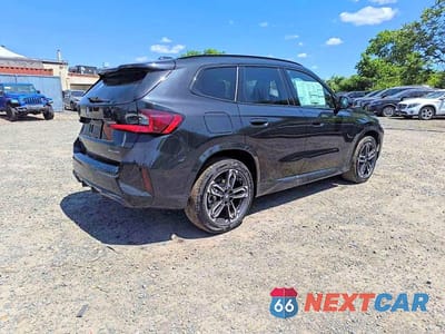 Czwarte zdjęcie samochodu z boku: 2026 BMW X1 XDRIVE28I VIN:WBX73EF06T5599183 - miniatura