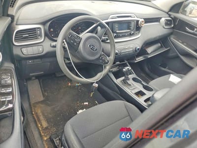 Zdjęcie 8 z 13 samochodu: 2017 KIA SORENTO LX V6 VIN:5XYPGDA51HG293294 - miniatura