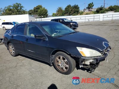 Czwarte zdjęcie samochodu z boku: 2003 HONDA ACCORD EX VIN:1HGCM66553A052456 - miniatura