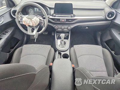 Zdjęcie 8 z 12 samochodu: 2024 KIA FORTE LX VIN:3KPF24AD8RE814642 - miniatura