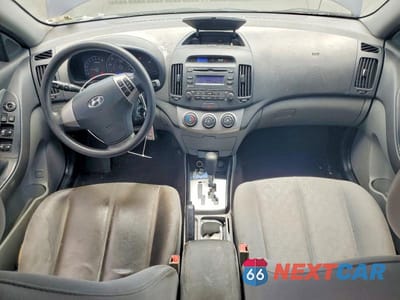 Zdjęcie 8 z 12 samochodu: 2010 HYUNDAI ELANTRA GLS VIN:KMHDU4AD7AU990701 - miniatura