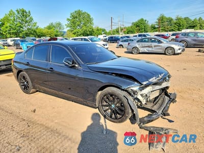 Czwarte zdjęcie samochodu z boku: 2018 BMW 320 XI VIN:WBA8E5G59JNV01828 - miniatura