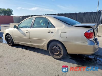 Drugie zdjęcie samochodu z przodu: 2005 TOYOTA CAMRY LE VIN:4T1BE32KX5U435274 - miniatura