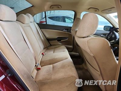Zdjęcie 10 z 13 samochodu: 2009 HONDA ACCORD LX VIN:1HGCP26329A015890 - miniatura