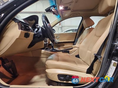 Zdjęcie 7 z 13 samochodu: 2007 BMW 328 XI SULEV VIN:WBAVC73507KP33786 - miniatura