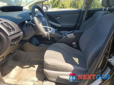 Zdjęcie 7 z 12 samochodu: 2013 TOYOTA PRIUS TWO VIN:JTDKN3DU1D5554813 - miniatura