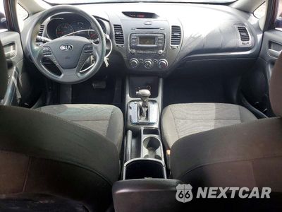 Zdjęcie 8 z 13 samochodu: 2018 KIA FORTE LX VIN:3KPFK4A71JE196692 - miniatura
