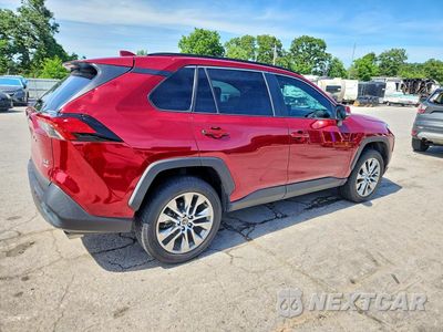 Trzecie zdjęcie samochodu z tyłu: 2020 TOYOTA RAV4 XLE PREMIUM VIN:2T3A1RFV6LW103965 - miniatura