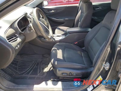 Zdjęcie 7 z 12 samochodu: 2017 CHEVROLET MALIBU LT VIN:1G1ZE5ST3HF203169 - miniatura