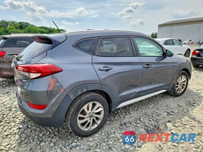 Trzecie zdjęcie samochodu z tyłu: 2017 HYUNDAI TUCSON SE VIN:KM8J3CA49HU496768 - miniatura