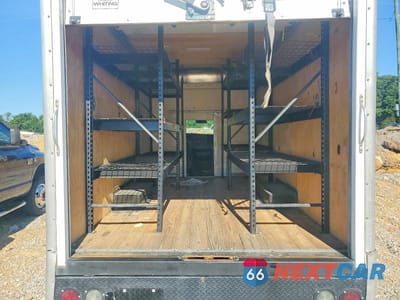 Zdjęcie 10 z 13 samochodu: 2019 CHEVROLET EXPRESS BOX TRUCK VIN:1GB0GRFG2K1356343 - miniatura
