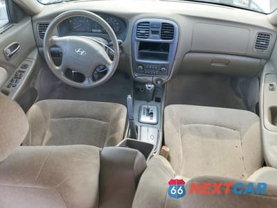 Zdjęcie 8 z 12 samochodu: 2004 HYUNDAI SONATA GL VIN:KMHWF25S94A970875 - miniatura