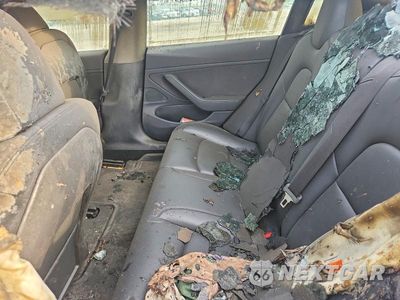 Zdjęcie 10 z 11 samochodu: 2019 TESLA MODEL 3 VIN:5YJ3E1EB0KF359349 - miniatura