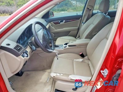 Zdjęcie 7 z 12 samochodu: 2011 MERCEDES-BENZ C 300 VIN:WDDGF5EB8BA510104 - miniatura