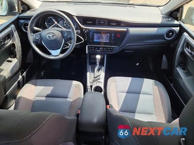 Zdjęcie 8 z 12 samochodu: 2018 TOYOTA COROLLA LE VIN:2T1BURHE8JC000871 - miniatura