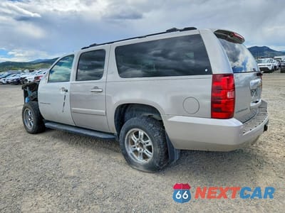 Drugie zdjęcie samochodu z przodu: 2007 CHEVROLET SUBURBAN K1500 VIN:1GNFK163X7J261370 - miniatura