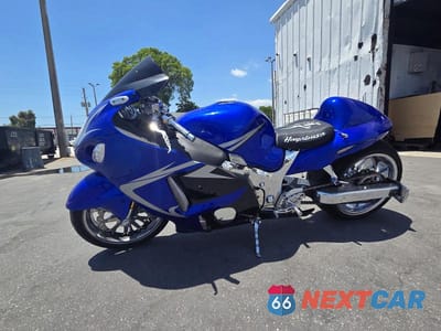 Zdjęcie 6 z 10 samochodu: 2005 SUZUKI GSX1300 RK5 VIN:JS1GW71A552102865 - miniatura