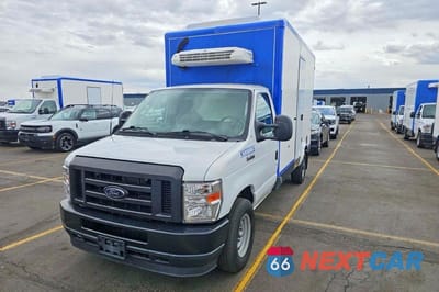 Drugie zdjęcie samochodu z przodu: 2024 FORD ECONOLINE E350 SUPER DUTY CUTAWAY VAN VIN:1FDWE3FN5RDD00733 - miniatura