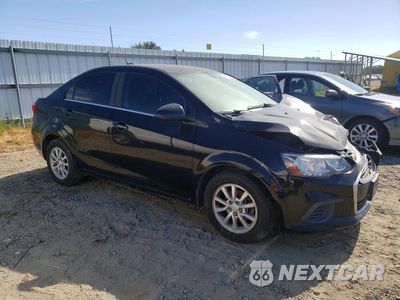 Czwarte zdjęcie samochodu z boku: 2017 CHEVROLET SONIC LT VIN:1G1JD5SG7H4133464 - miniatura