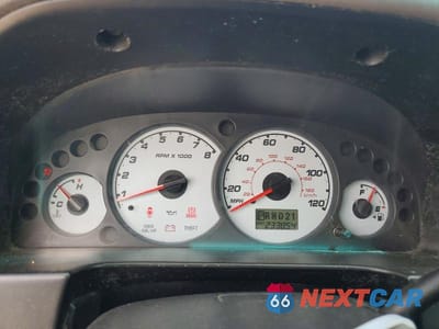 Zdjęcie 9 z 13 samochodu: 2002 FORD ESCAPE XLT VIN:1FMYU04112KC28179 - miniatura