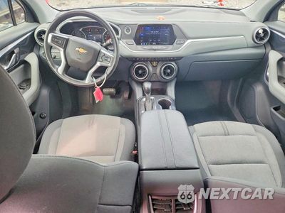 Zdjęcie 8 z 13 samochodu: 2019 CHEVROLET BLAZER 1LT VIN:3GNKBBRA3KS575125 - miniatura