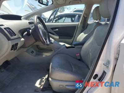 Zdjęcie 7 z 12 samochodu: 2010 TOYOTA PRIUS V VIN:JTDKN3DU6A0056728 - miniatura