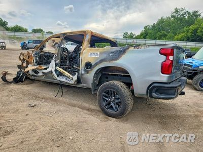 Drugie zdjęcie samochodu z przodu: 2025 CHEVROLET SILVERADO K1500 LT TRAIL BOSS VIN:3GCUKFED4SG260779 - miniatura