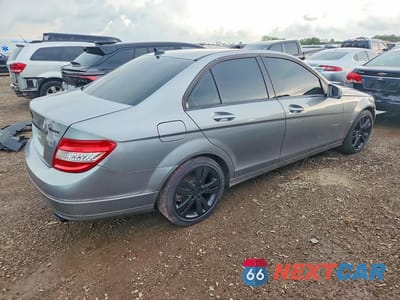 Trzecie zdjęcie samochodu z tyłu: 2010 MERCEDES-BENZ C 300 4MATIC VIN:WDDGF8BB8AR090897 - miniatura