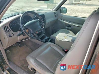 Zdjęcie 8 z 12 samochodu: 1999 FORD EXPLORER VIN:1FMZU24EXXUC64421 - miniatura