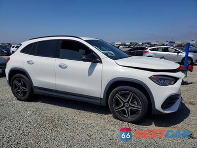 Czwarte zdjęcie samochodu z boku: 2023 MERCEDES-BENZ GLA 250 VIN:W1N4N4GB5PJ441573 - miniatura