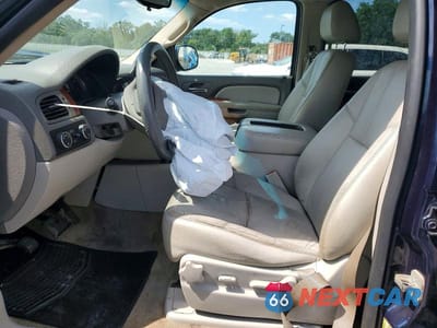 Zdjęcie 7 z 14 samochodu: 2009 CHEVROLET SUBURBAN K1500 LT VIN:1GNFK26369R269184 - miniatura