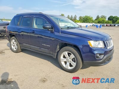 Czwarte zdjęcie samochodu z boku: 2012 JEEP COMPASS LATITUDE VIN:1C4NJDEB3CD630600 - miniatura