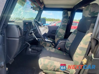 Zdjęcie 7 z 12 samochodu: 2005 JEEP WRANGLER X VIN:1J4FA39S75P309888 - miniatura