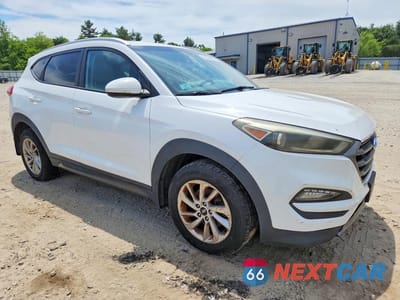 Czwarte zdjęcie samochodu z boku: 2016 HYUNDAI TUCSON ECO VIN:KM8J3CA29GU022347 - miniatura