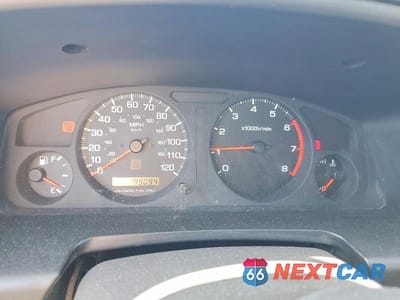 Zdjęcie 9 z 13 samochodu: 1999 NISSAN PATHFINDER XE VIN:JN8AR05S8XW290410 - miniatura